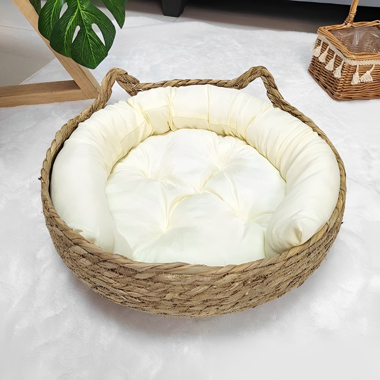 Cozy Rattan Cat Bed