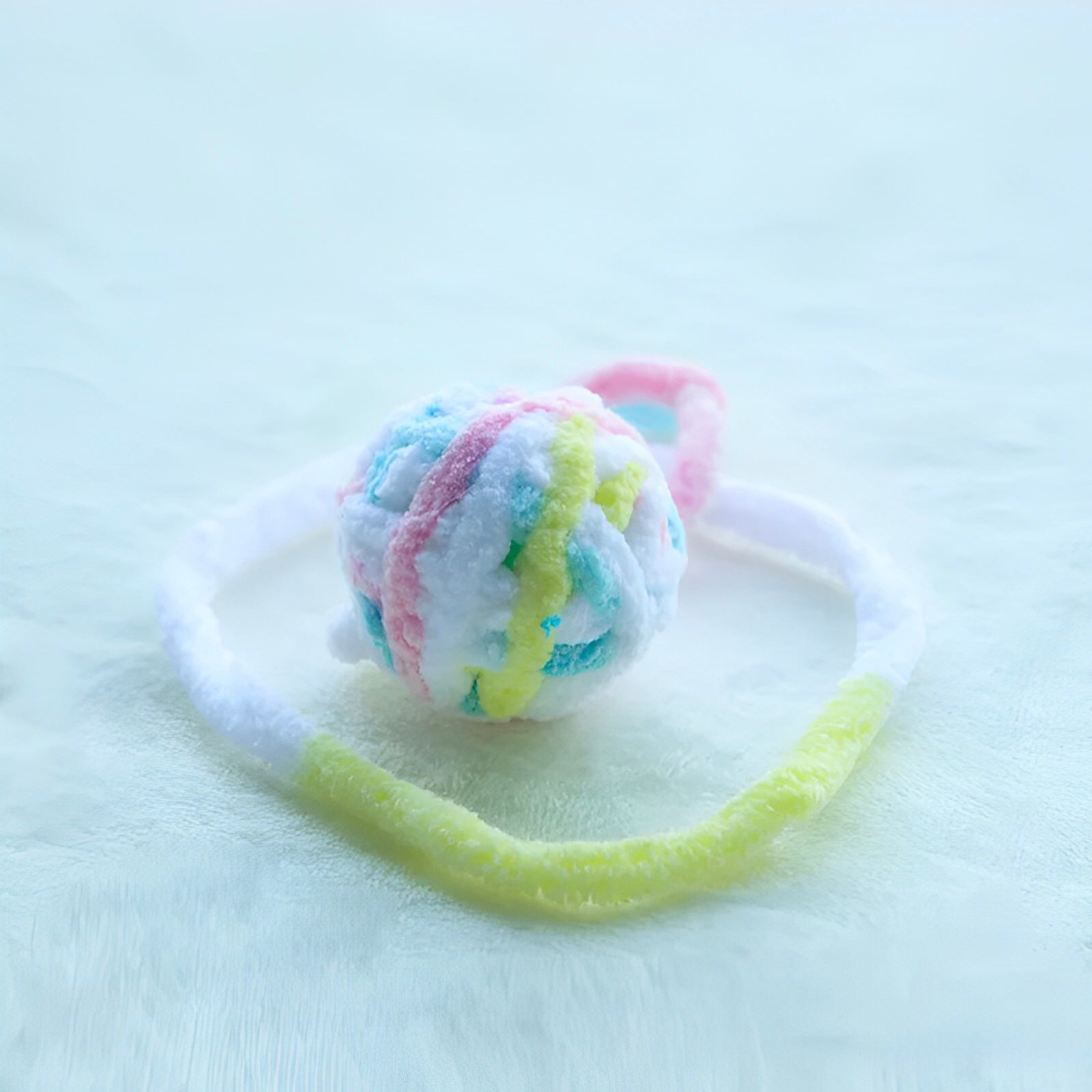 Funny Interactive Cat Toy Colorful Yarn Balls with Bell Sounding