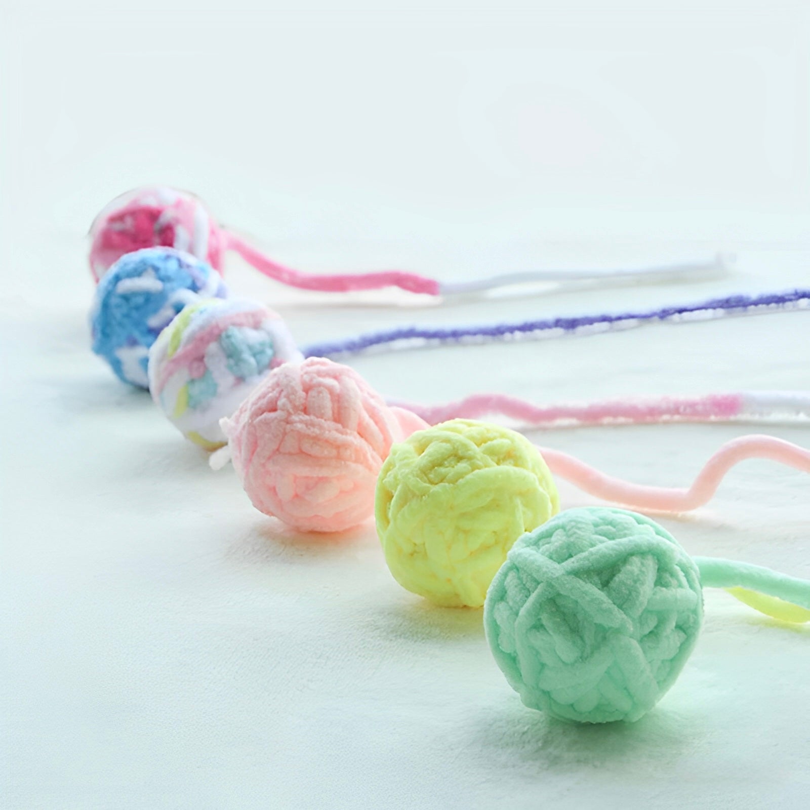 Funny Interactive Cat Toy Colorful Yarn Balls with Bell Sounding